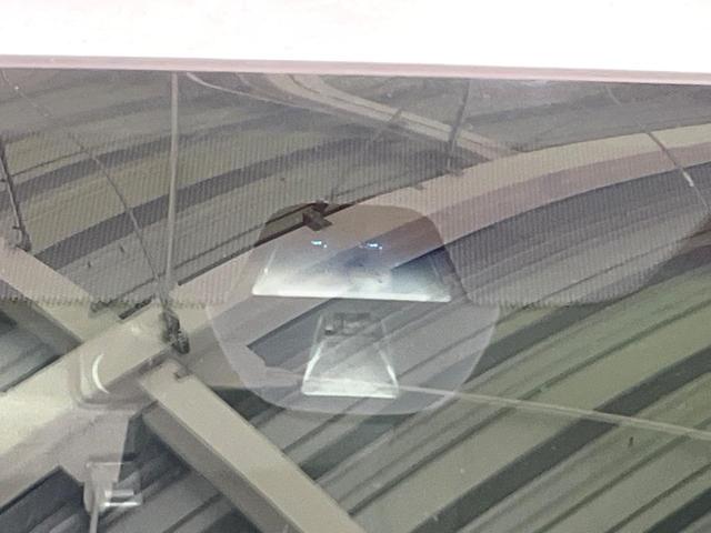 ヴェゼル ハイブリッドＸ　寒冷地仕様　純正ナビ　シティブレーキ　クルーズコントロール　シートヒーター　ＬＥＤヘッドライト　パドルシフト　革巻きステアリング　フロントフォグランプ　オートライト（29枚目）