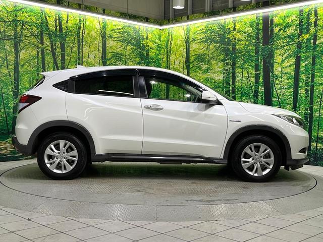 ヴェゼル ハイブリッドＸ　寒冷地仕様　純正ナビ　シティブレーキ　クルーズコントロール　シートヒーター　ＬＥＤヘッドライト　パドルシフト　革巻きステアリング　フロントフォグランプ　オートライト（33枚目）