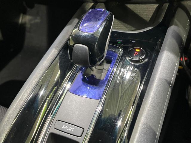 ヴェゼル ハイブリッドＸ　寒冷地仕様　純正ナビ　シティブレーキ　クルーズコントロール　シートヒーター　ＬＥＤヘッドライト　パドルシフト　革巻きステアリング　フロントフォグランプ　オートライト（54枚目）