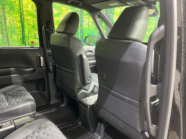 ヴォクシー Ｓ－Ｚ　寒冷地仕様　純正ナビ付ＤＡ　バックカメラ　両側電動スライド　衝突被害軽減　レーダークルーズ　オートハイビーム　ＬＥＤヘッド　オートライト　コーナーセンサー　シートヒーター（42枚目）