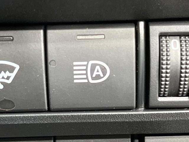 ヴォクシー Ｓ－Ｚ　寒冷地仕様　純正ナビ付ＤＡ　バックカメラ　両側電動スライド　衝突被害軽減　レーダークルーズ　オートハイビーム　ＬＥＤヘッド　オートライト　コーナーセンサー　シートヒーター（58枚目）