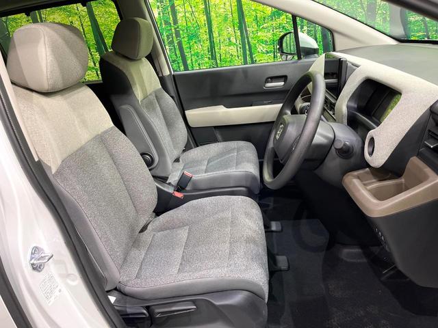 フリード エアー　８型ディスプレイオーディオ　寒冷地仕様　アダプティブクルーズ　両側電動ドア　シートヒーター　コンフォートパッケージ　オートエアコン　スマートキー　ＬＥＤヘッドライト（9枚目）