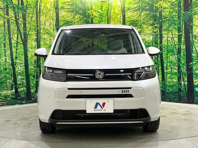 フリード エアー　８型ディスプレイオーディオ　寒冷地仕様　アダプティブクルーズ　両側電動ドア　シートヒーター　コンフォートパッケージ　オートエアコン　スマートキー　ＬＥＤヘッドライト（15枚目）