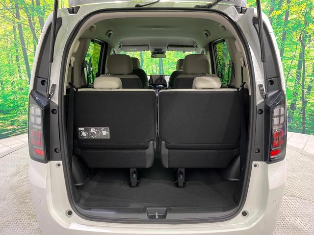 フリード エアー　８型ディスプレイオーディオ　寒冷地仕様　アダプティブクルーズ　両側電動ドア　シートヒーター　コンフォートパッケージ　オートエアコン　スマートキー　ＬＥＤヘッドライト（32枚目）