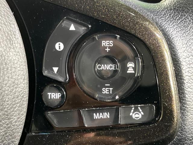 Ｎ－ＢＯＸカスタム Ｇ・Ｌターボホンダセンシング　純正９型ナビ　衝突警報装置　アダプティブクルーズ　両側電動ドア　ＬＥＤヘッドライト　シートヒーター　　ハーフレザーシート　パドルシフト　純正１５インチアルミ　革巻きステアリング（6枚目）