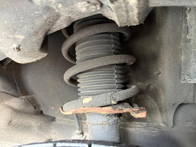 ノート Ｘ　ＦＯＵＲ　エマージェンシーブレーキパッケージ　純正ＳＤナビ　衝突被害軽減　車線逸脱警報　スマートキー　ＥＴＣ　Ｂｌｕｅｔｏｏｔｈ　ＣＤ　ＤＶＤ再生　プライバシーガラス　電動格納ミラー　パートタイム４ＷＤ（21枚目）