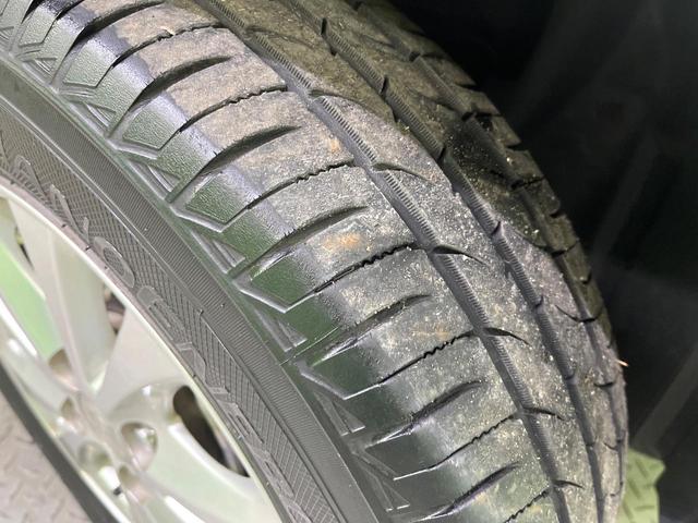 ノート Ｘ　ＦＯＵＲ　エマージェンシーブレーキパッケージ　純正ＳＤナビ　衝突被害軽減　車線逸脱警報　スマートキー　ＥＴＣ　Ｂｌｕｅｔｏｏｔｈ　ＣＤ　ＤＶＤ再生　プライバシーガラス　電動格納ミラー　パートタイム４ＷＤ（27枚目）