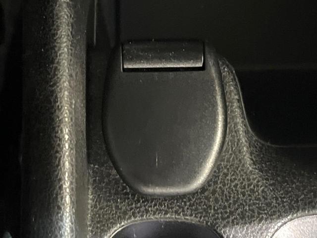 ノート Ｘ　ＦＯＵＲ　エマージェンシーブレーキパッケージ　純正ＳＤナビ　衝突被害軽減　車線逸脱警報　スマートキー　ＥＴＣ　Ｂｌｕｅｔｏｏｔｈ　ＣＤ　ＤＶＤ再生　プライバシーガラス　電動格納ミラー　パートタイム４ＷＤ（53枚目）