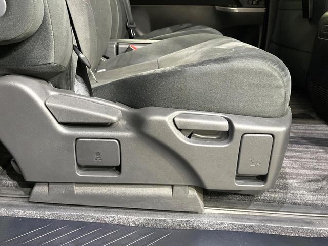 エスティマハイブリッド アエラス 純正ナビ フリップダウンモニター 両側電動スライドドア 運転席パワーシート オットマン AC100V デュアルエアコン リアクーラー バックカメラ クルーズコントロール スマートキー ETC(44枚目)