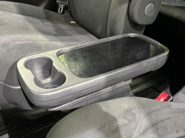 エスティマハイブリッド アエラス 純正ナビ フリップダウンモニター 両側電動スライドドア 運転席パワーシート オットマン AC100V デュアルエアコン リアクーラー バックカメラ クルーズコントロール スマートキー ETC(62枚目)