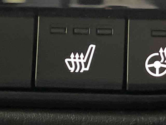 ＣＸ－６０ ＸＤ　Ｌパッケージ　全周囲カメラ　純正１２．３インチナビ　ディーゼル　１００Ｖ電源　衝突被害軽減　レーダークルーズ　ブラインドスポット　コーナーセンサー　電動リアゲート　シートヒーター　ステアリングヒーター（6枚目）