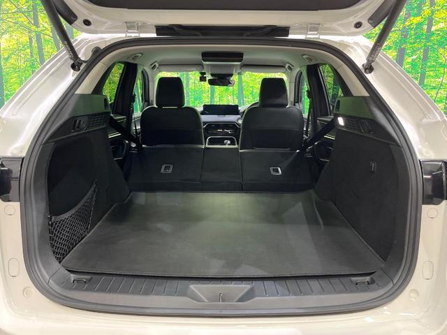 ＣＸ－６０ ＸＤ　Ｌパッケージ　全周囲カメラ　純正１２．３インチナビ　ディーゼル　１００Ｖ電源　衝突被害軽減　レーダークルーズ　ブラインドスポット　コーナーセンサー　電動リアゲート　シートヒーター　ステアリングヒーター（12枚目）