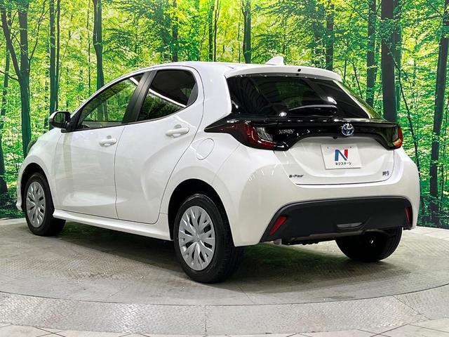 ヤリス ハイブリッドX 純正ナビ Bluetooth バックカメラ 衝突被害軽減システム レーダークルーズ コーナーセンサー スマートキー LEDヘッドライト ビルトインETC オートハイビーム オートライト オートエアコン(32枚目)