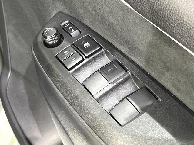 ヤリス ハイブリッドX 純正ナビ Bluetooth バックカメラ 衝突被害軽減システム レーダークルーズ コーナーセンサー スマートキー LEDヘッドライト ビルトインETC オートハイビーム オートライト オートエアコン(59枚目)