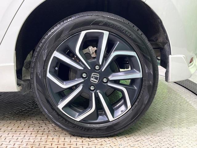 フィット ｅ：ＨＥＶホーム　ホンダセンシング　アダプティブクルーズ　クリアランスソナー　オートハイビーム　ＬＥＤヘッド　オートライト　寒冷地仕様　カロッツェリアナビ　バックカメラ　スマートキー（25枚目）