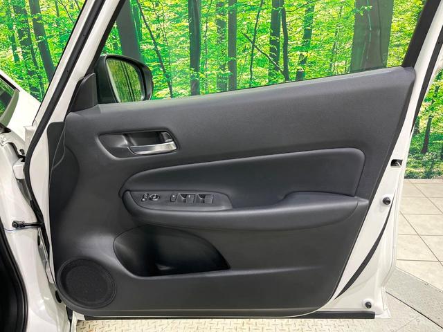 フィット ｅ：ＨＥＶホーム　ホンダセンシング　アダプティブクルーズ　クリアランスソナー　オートハイビーム　ＬＥＤヘッド　オートライト　寒冷地仕様　カロッツェリアナビ　バックカメラ　スマートキー（35枚目）