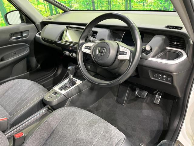 フィット ｅ：ＨＥＶホーム　ホンダセンシング　アダプティブクルーズ　クリアランスソナー　オートハイビーム　ＬＥＤヘッド　オートライト　寒冷地仕様　カロッツェリアナビ　バックカメラ　スマートキー（40枚目）