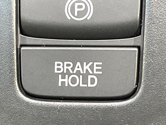 フィット ｅ：ＨＥＶホーム　ホンダセンシング　アダプティブクルーズ　クリアランスソナー　オートハイビーム　ＬＥＤヘッド　オートライト　寒冷地仕様　カロッツェリアナビ　バックカメラ　スマートキー（61枚目）