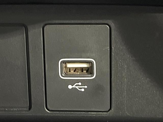 フィット ｅ：ＨＥＶホーム　ホンダセンシング　アダプティブクルーズ　クリアランスソナー　オートハイビーム　ＬＥＤヘッド　オートライト　寒冷地仕様　カロッツェリアナビ　バックカメラ　スマートキー（64枚目）