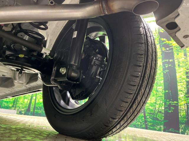 N-BOXカスタム ベースグレード 両側電動スライド ホンダセンシング 車線逸脱警報 誤発進抑制 アダプティブクルーズ コーナーセンサー オートハイビーム LEDヘッド オートライト 前席シートヒーター オートエアコン スマートキー(24枚目)