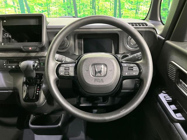 N-BOXカスタム ベースグレード 両側電動スライド ホンダセンシング 車線逸脱警報 誤発進抑制 アダプティブクルーズ コーナーセンサー オートハイビーム LEDヘッド オートライト 前席シートヒーター オートエアコン スマートキー(44枚目)