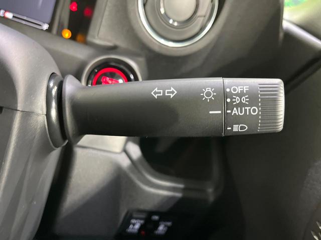 N-BOXカスタム ベースグレード 両側電動スライド ホンダセンシング 車線逸脱警報 誤発進抑制 アダプティブクルーズ コーナーセンサー オートハイビーム LEDヘッド オートライト 前席シートヒーター オートエアコン スマートキー(45枚目)