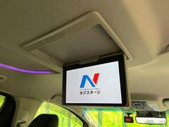 【フリップダウンモニター】大画面モニターで後席でもエンタメをお楽しみいただけます。小さなお子様にも大人気の装備です♪ 3