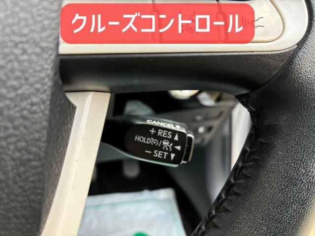 プリウス Ｓ　保証６ヵ月６０００ｋｍ　４ＷＤ　Ｂｌｕｅｔｏｏｔｈ接続対応ワンセグナビ　バックカメラ　ビルトインＥＴＣ　クルーズコントロール　ＬＥＤフォグ＆ヘッドライト　オートハイビーム　トヨタセーフティセンス（10枚目）