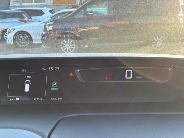 セレナ Ｘ　ＶセレクションＩＩ　保証６ヵ月６０００ｋｍ　４ＷＤ　８人乗り　Ｂｌｕｅｔｏｏｔｈ接続対応フルセグナビ　バックカメラ　フリップダウンモニター　ＥＴＣ　クルーズコントロール　両側電動スライドドア　エマージェンシーブレーキ（14枚目）