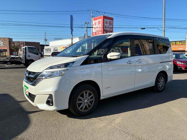 セレナ Ｘ　ＶセレクションＩＩ　保証６ヵ月６０００ｋｍ　４ＷＤ　８人乗り　Ｂｌｕｅｔｏｏｔｈ接続対応フルセグナビ　バックカメラ　フリップダウンモニター　ＥＴＣ　クルーズコントロール　両側電動スライドドア　エマージェンシーブレーキ（16枚目）