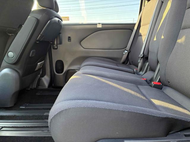 セレナ Ｘ　ＶセレクションＩＩ　保証６ヵ月６０００ｋｍ　４ＷＤ　８人乗り　Ｂｌｕｅｔｏｏｔｈ接続対応フルセグナビ　バックカメラ　フリップダウンモニター　ＥＴＣ　クルーズコントロール　両側電動スライドドア　エマージェンシーブレーキ（66枚目）