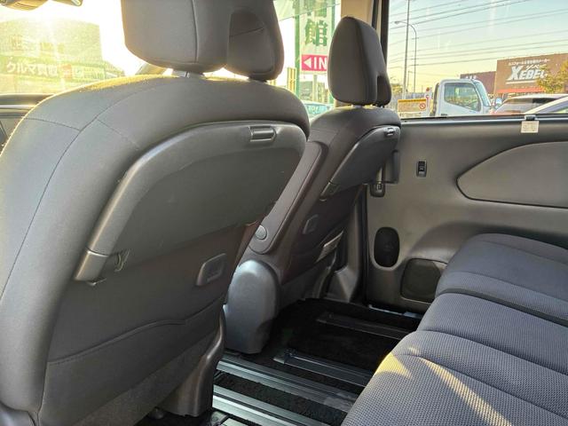 セレナ Ｘ　ＶセレクションＩＩ　保証６ヵ月６０００ｋｍ　４ＷＤ　８人乗り　Ｂｌｕｅｔｏｏｔｈ接続対応フルセグナビ　バックカメラ　フリップダウンモニター　ＥＴＣ　クルーズコントロール　両側電動スライドドア　エマージェンシーブレーキ（67枚目）