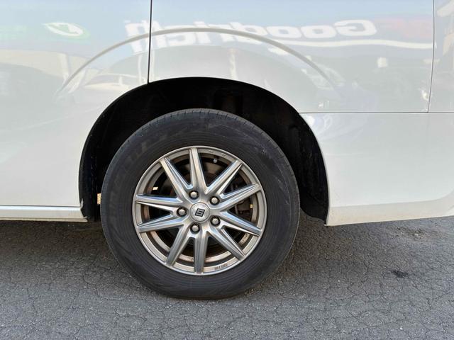 セレナ Ｘ　ＶセレクションＩＩ　保証６ヵ月６０００ｋｍ　４ＷＤ　８人乗り　Ｂｌｕｅｔｏｏｔｈ接続対応フルセグナビ　バックカメラ　フリップダウンモニター　ＥＴＣ　クルーズコントロール　両側電動スライドドア　エマージェンシーブレーキ（72枚目）