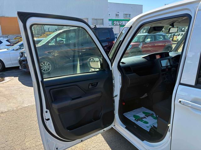 ルーミー Ｘ　保証６ヵ月６０００ｋｍ　４ＷＤ　１，０００ｃｃ　スマートアシスト　Ｂｌｕｅｔｏｏｔｈ接続対応ナビ　バックカメラ　ＥＴＣ　パーキングセンサー　電動スライドドア　スマートキー　レンタカーアップ（50枚目）