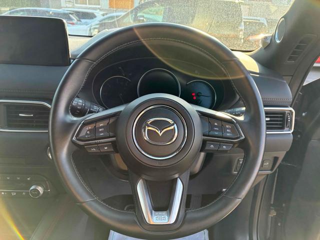 ＣＸ－５ ＸＤ　エクスクルーシブモード　メーカー保証　４ＷＤ　ディーゼルターボ　ディーゼルターボ　Ｂｌｕｅｔｏｏｔｈ接続対応フルセグナビ　全方位カメラ　ＥＴＣ　純正エンジンスターター　パワーバックドア　ハンドルヒーター　パワーシート（5枚目）