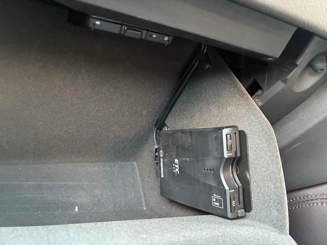 ＣＸ－５ ＸＤ　エクスクルーシブモード　メーカー保証　４ＷＤ　ディーゼルターボ　ディーゼルターボ　Ｂｌｕｅｔｏｏｔｈ接続対応フルセグナビ　全方位カメラ　ＥＴＣ　純正エンジンスターター　パワーバックドア　ハンドルヒーター　パワーシート（15枚目）