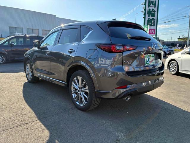 ＣＸ－５ ＸＤ　エクスクルーシブモード　メーカー保証　４ＷＤ　ディーゼルターボ　ディーゼルターボ　Ｂｌｕｅｔｏｏｔｈ接続対応フルセグナビ　全方位カメラ　ＥＴＣ　純正エンジンスターター　パワーバックドア　ハンドルヒーター　パワーシート（27枚目）