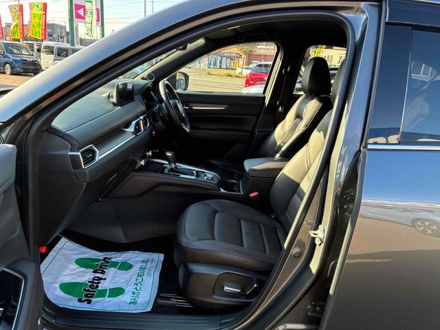 ＣＸ－５ ＸＤ　エクスクルーシブモード　メーカー保証　４ＷＤ　ディーゼルターボ　ディーゼルターボ　Ｂｌｕｅｔｏｏｔｈ接続対応フルセグナビ　全方位カメラ　ＥＴＣ　純正エンジンスターター　パワーバックドア　ハンドルヒーター　パワーシート（61枚目）