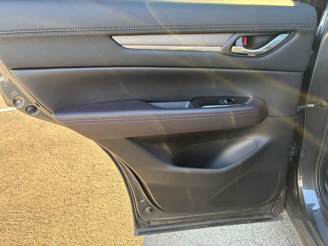 ＣＸ－５ ＸＤ　エクスクルーシブモード　メーカー保証　４ＷＤ　ディーゼルターボ　ディーゼルターボ　Ｂｌｕｅｔｏｏｔｈ接続対応フルセグナビ　全方位カメラ　ＥＴＣ　純正エンジンスターター　パワーバックドア　ハンドルヒーター　パワーシート（71枚目）