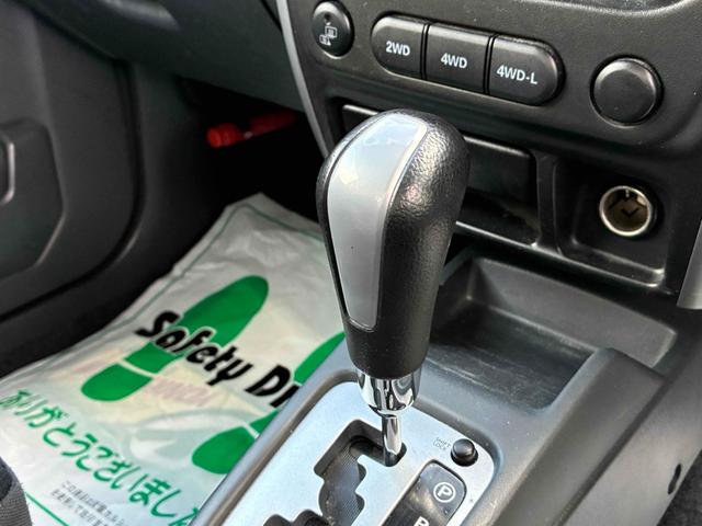 ジムニー ＸＣ　保証２ヵ月２０００ｋｍ　４ＷＤ　ＤＶＤ再生対応フルセグＴＶナビ　エンジンスターター　フロントフォグランプ　電動格納ミラー　ミラーヒーター　キーレスエントリー　アルミホイール　冬タイヤ（10枚目）