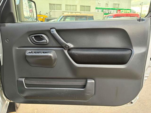 ジムニー ＸＣ　保証２ヵ月２０００ｋｍ　４ＷＤ　ＤＶＤ再生対応フルセグＴＶナビ　エンジンスターター　フロントフォグランプ　電動格納ミラー　ミラーヒーター　キーレスエントリー　アルミホイール　冬タイヤ（39枚目）