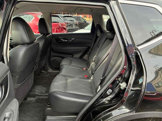 エクストレイル ２０Ｘｉ　Ｖセレクション　保証６ヵ月６０００ｋｍ　４ＷＤ　プロパイロット　ＢＴ接続対応９インチフルセグナビ　全方位カメラ　ＥＴＣ２．０　デジタルインナーミラー　全席シートヒーター　パワーバックドア　ブレーキホールド（58枚目）