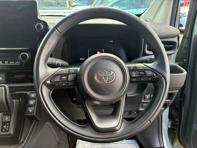 シエンタ ハイブリッドZ 自社保証6ヵ月6000km 4WD 7人乗り 1500cc ハイブリッド BT接続対応ディスプレイオーディオ パノラミックビューモニター 両側電動スライドドア ハンドルヒーター 自社下取ワンオーナー車(4枚目)