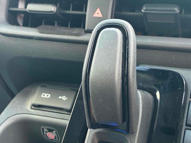 シエンタ ハイブリッドZ 自社保証6ヵ月6000km 4WD 7人乗り 1500cc ハイブリッド BT接続対応ディスプレイオーディオ パノラミックビューモニター 両側電動スライドドア ハンドルヒーター 自社下取ワンオーナー車(11枚目)