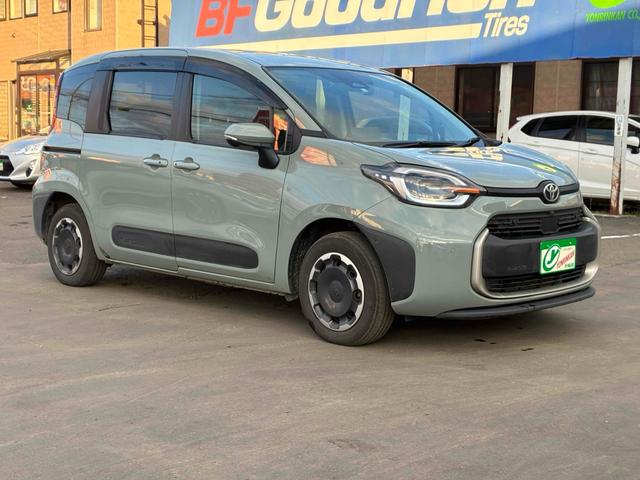 シエンタ ハイブリッドZ 自社保証6ヵ月6000km 4WD 7人乗り 1500cc ハイブリッド BT接続対応ディスプレイオーディオ パノラミックビューモニター 両側電動スライドドア ハンドルヒーター 自社下取ワンオーナー車(21枚目)