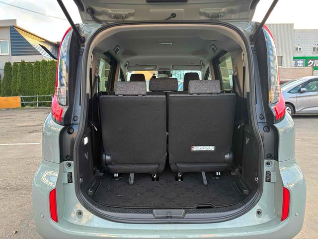 シエンタ ハイブリッドZ 自社保証6ヵ月6000km 4WD 7人乗り 1500cc ハイブリッド BT接続対応ディスプレイオーディオ パノラミックビューモニター 両側電動スライドドア ハンドルヒーター 自社下取ワンオーナー車(29枚目)