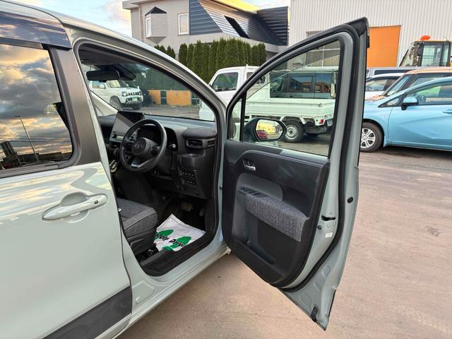 シエンタ ハイブリッドZ 自社保証6ヵ月6000km 4WD 7人乗り 1500cc ハイブリッド BT接続対応ディスプレイオーディオ パノラミックビューモニター 両側電動スライドドア ハンドルヒーター 自社下取ワンオーナー車(41枚目)