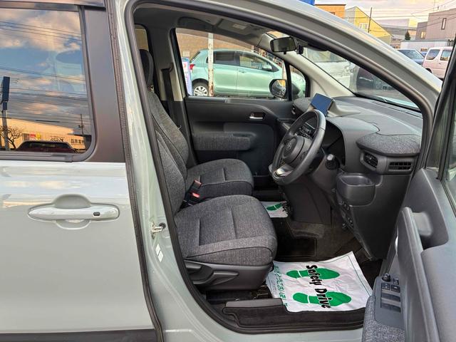 シエンタ ハイブリッドZ 自社保証6ヵ月6000km 4WD 7人乗り 1500cc ハイブリッド BT接続対応ディスプレイオーディオ パノラミックビューモニター 両側電動スライドドア ハンドルヒーター 自社下取ワンオーナー車(42枚目)