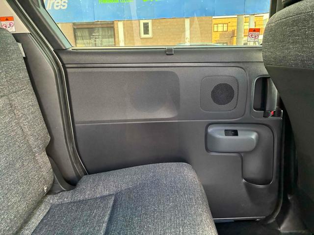 シエンタ ハイブリッドZ 自社保証6ヵ月6000km 4WD 7人乗り 1500cc ハイブリッド BT接続対応ディスプレイオーディオ パノラミックビューモニター 両側電動スライドドア ハンドルヒーター 自社下取ワンオーナー車(50枚目)