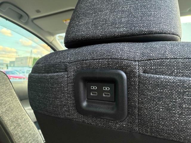 シエンタ ハイブリッドZ 自社保証6ヵ月6000km 4WD 7人乗り 1500cc ハイブリッド BT接続対応ディスプレイオーディオ パノラミックビューモニター 両側電動スライドドア ハンドルヒーター 自社下取ワンオーナー車(53枚目)